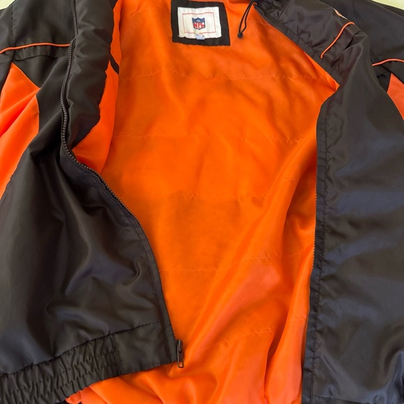 🏈 Vintage Cleveland Browns G-III NFL Puffer Coat - Picture 13 of 14